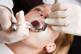 Kleine Dental Wisdom Teeth extraction